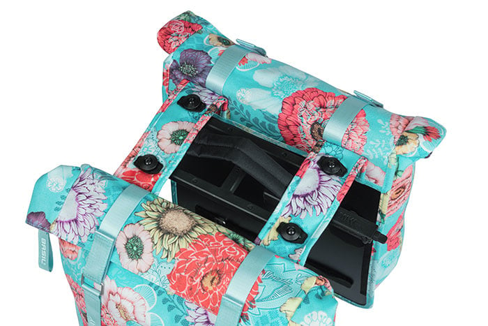 Basil Bloom Field Double Pannier